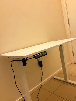 Electric Standing Desk 40x24, White, 3 Memory Presets