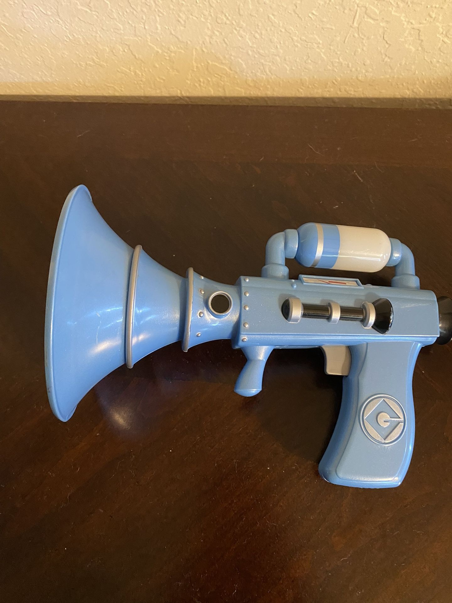 Minions fart gun