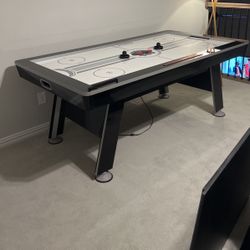 Air Hockey Table