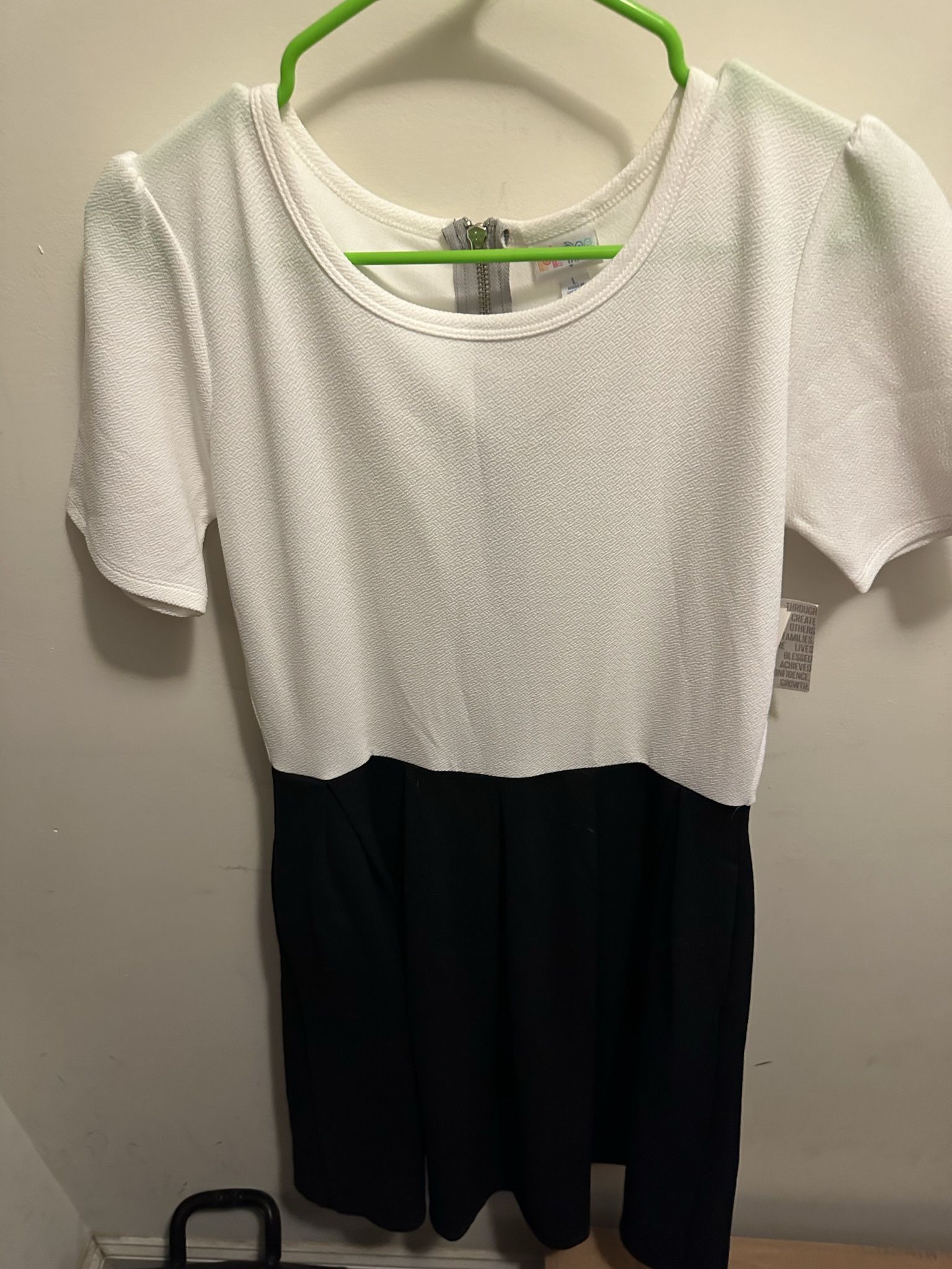 LuLaRoe, Black And White Dress with Zipper In Back, Large