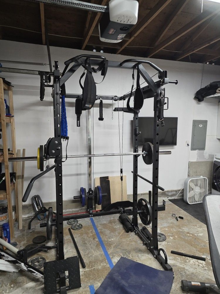 Squat Rack/Home Gym