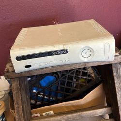 Xbox 360 (no Hard Drive )