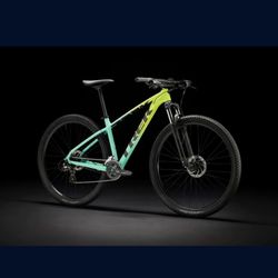 Brand New Trek Marlin 5 (frame Size XS) 27.5 Inch Wheels 