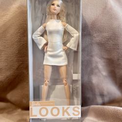 Barbie Signature Looks 6 Tall Doll With Platinum Long Hair