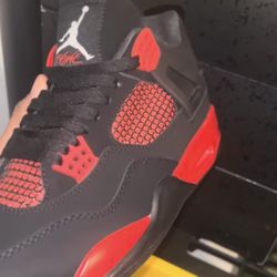 Jordan 4s