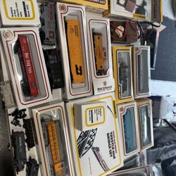 Vintage Train Lot  And Power Station 