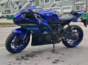 2024 Yamaha R7 Stock Fairing Kit
