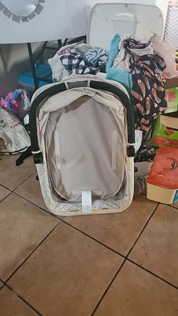 Graco portable bassinet