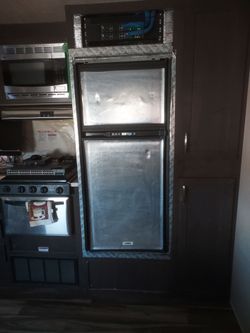 Rv Fridge NorCold mdl na7lx.3r
