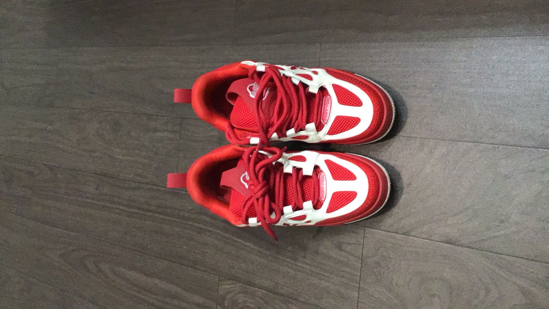 LV RED SKATES 