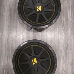 BOCINAS KICKER FOR SALE. 