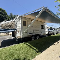 18ft Hybrid Travel Trailer