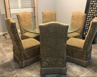 Glass Dining table w/ Chairs