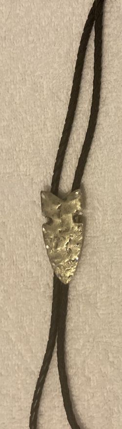 Vintage Metal Bolo Tie, Nice Silver Arrowhead Design, Native, Nice Western Design, 2 1/4" x 1", Quality, Heavy Duty, Country & Western, Cowboy, Wester