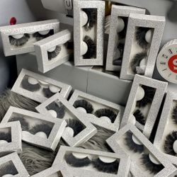 Fluffy  Curly Minks Lashes $5 Each 