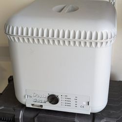 Claber 8053 Oasis Automatic Drip Plant Watering System