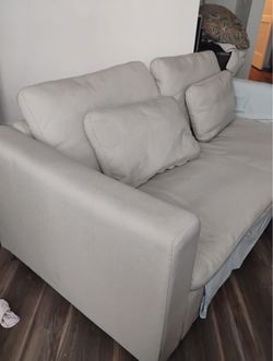 Light Gray Fabric Loveseat with Throw Pillows