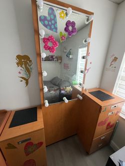 Vanity/Hair Salon Station (Tocador de peluqueria)