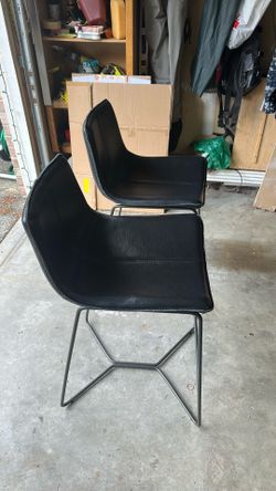 Two bar stools in excellent shape