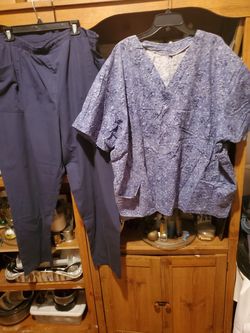 Medical Uniform/Scrubs