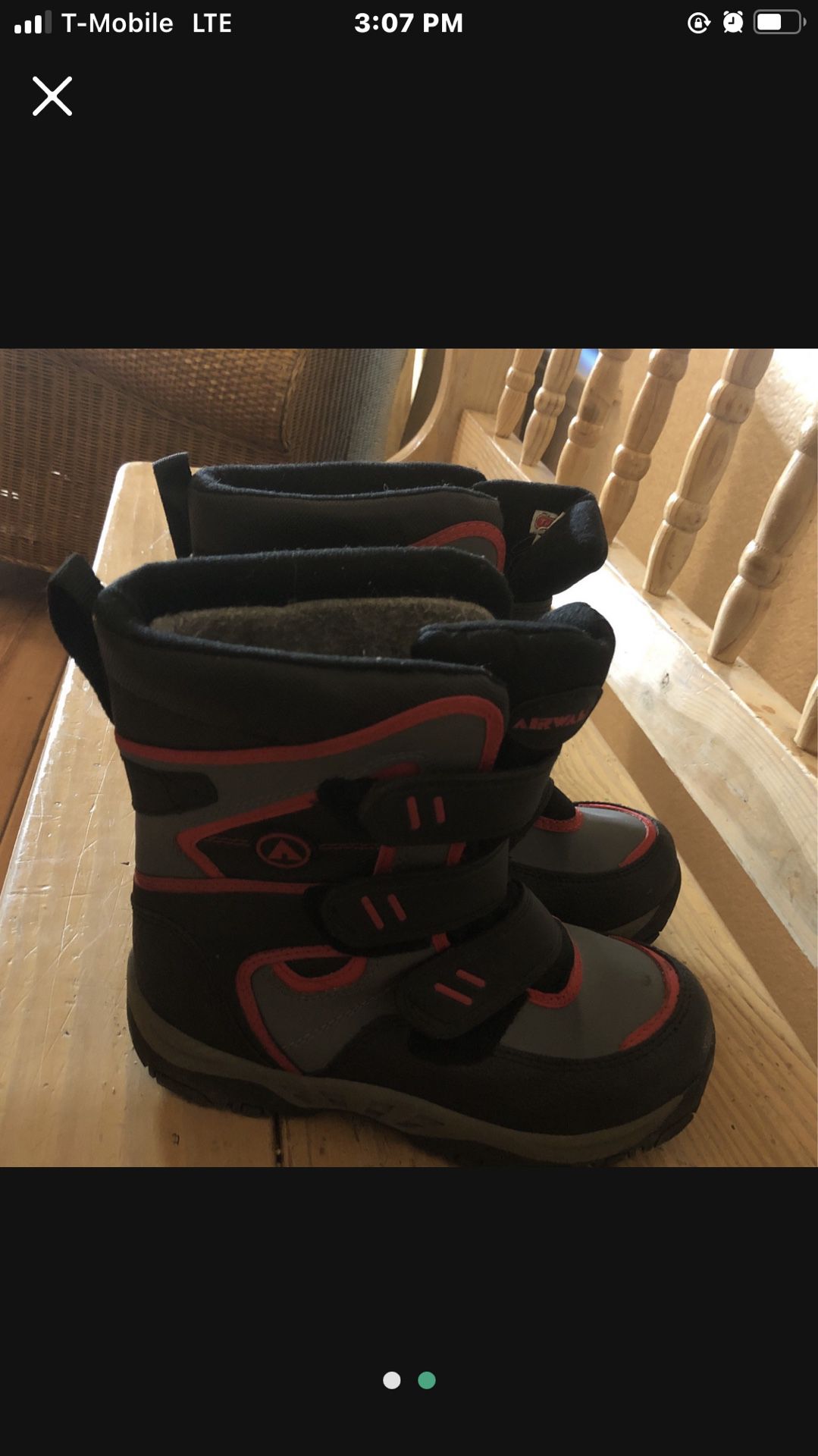 Air walk snow boots size 4