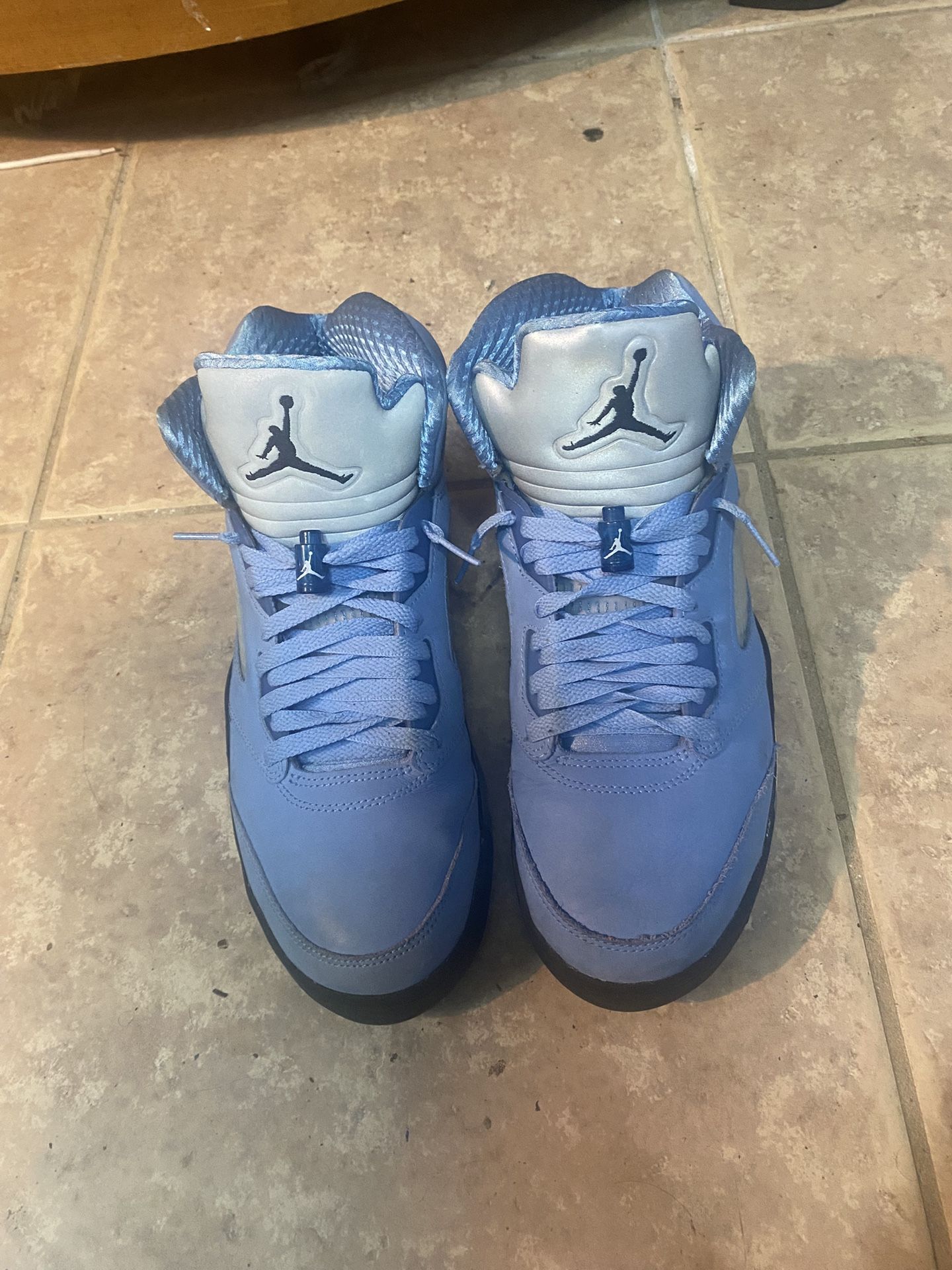 jordan 5 unc size 10 (send offers)