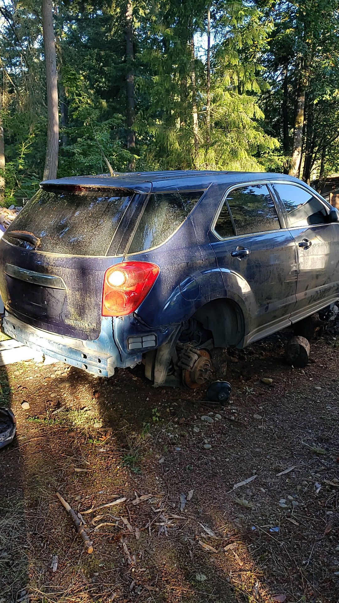 PARTING OUT 2013 CHEVY EQUINOX