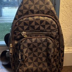 𝑪𝒓𝒐𝒔𝒔 𝑩𝒐𝒅𝒚 𝑩𝒂𝒈