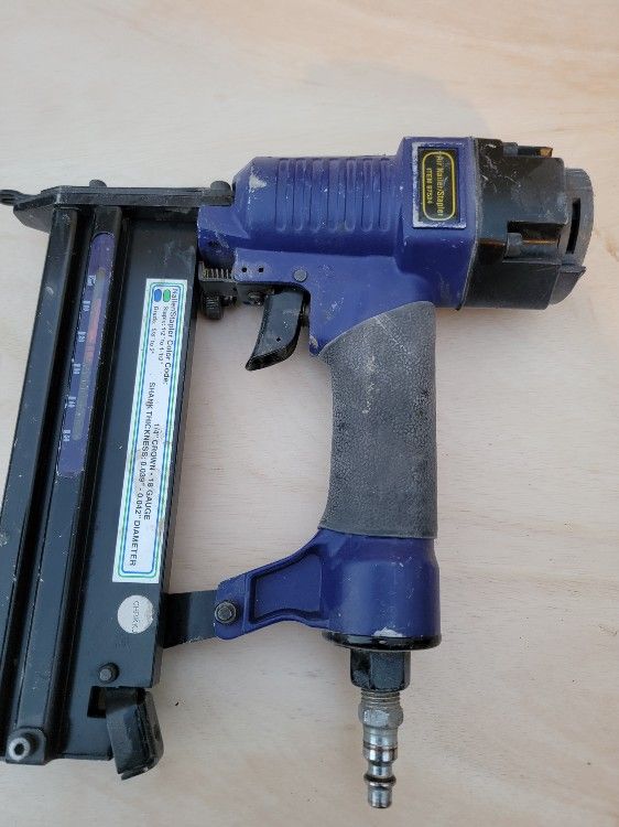 Nailer/ Stapler