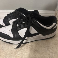 Nike Panda Dunks 