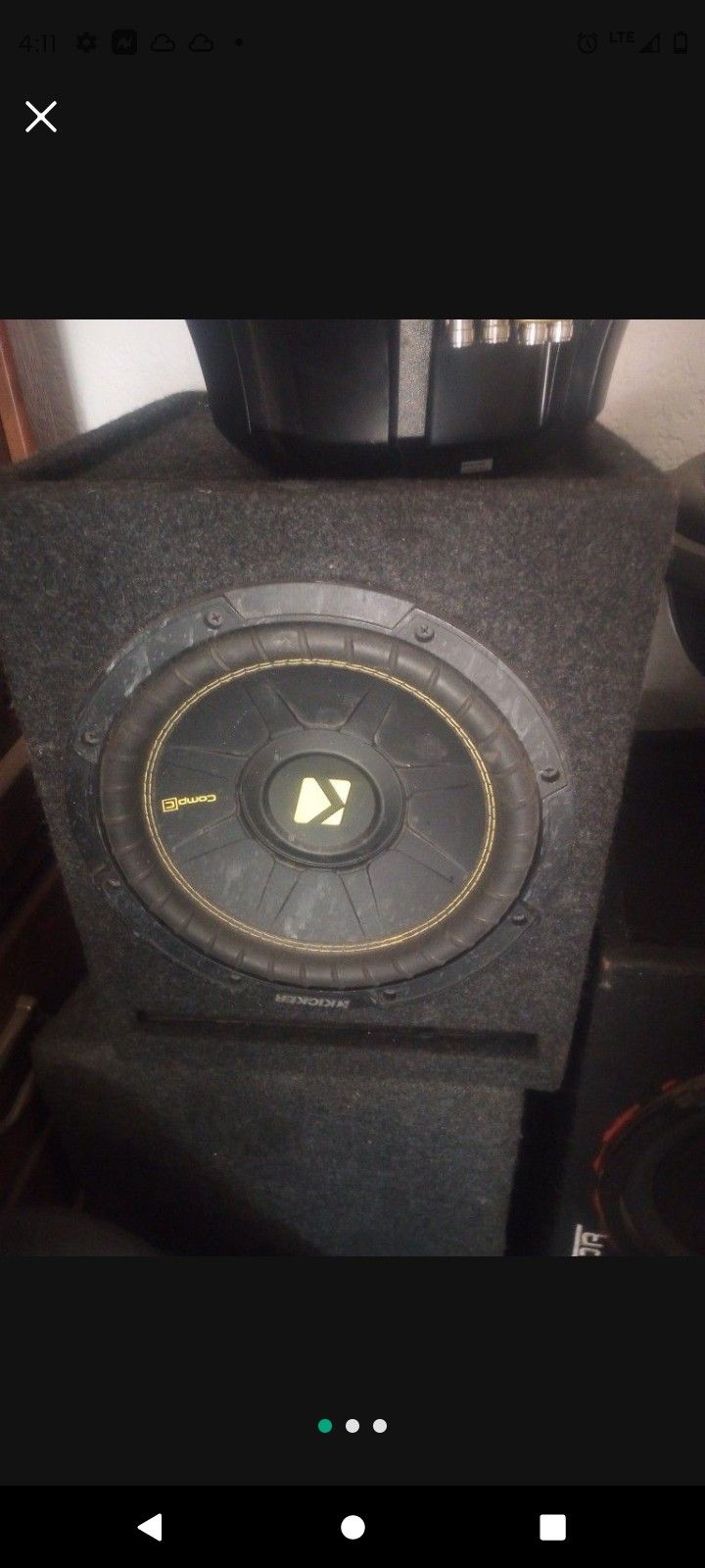 Two Kicker 10s In Separate Boxes With A 400 Watt Amp