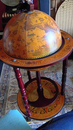 Floor globe