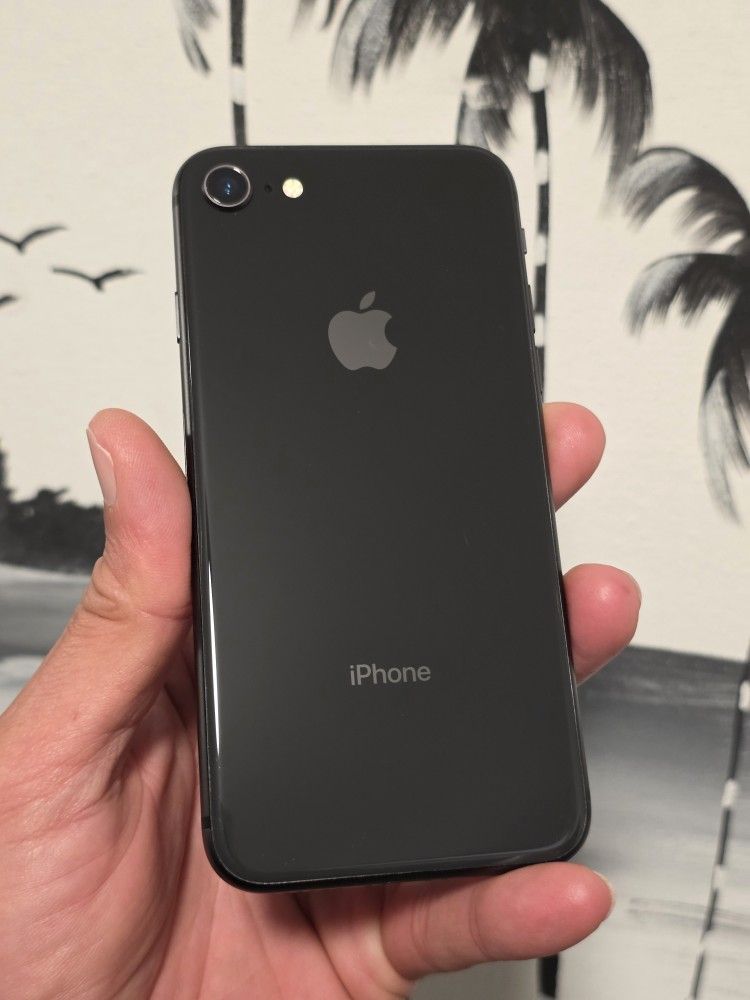 Unlocked IPhone 8 64GB $100