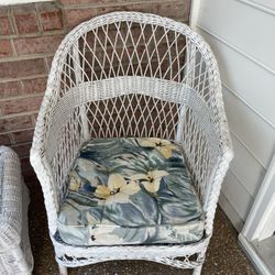 White Wicker Vintage Chair