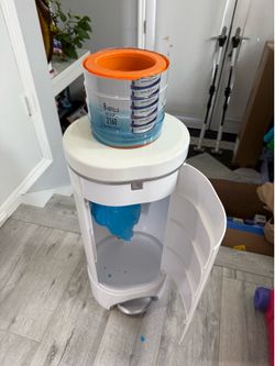 Munchkin Step Diaper Pail Trash