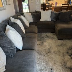 Gray Sectional With Chaise