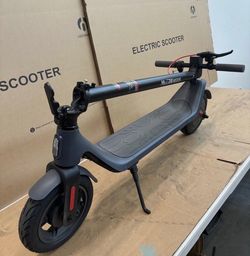 Electric scooter