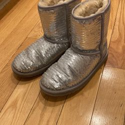 UGG GIRLS s 6