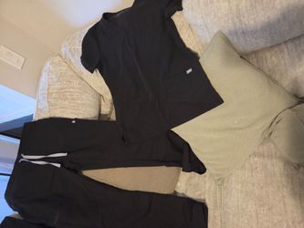 🖤FIGS Black Scrub Set — Size Small — Like New