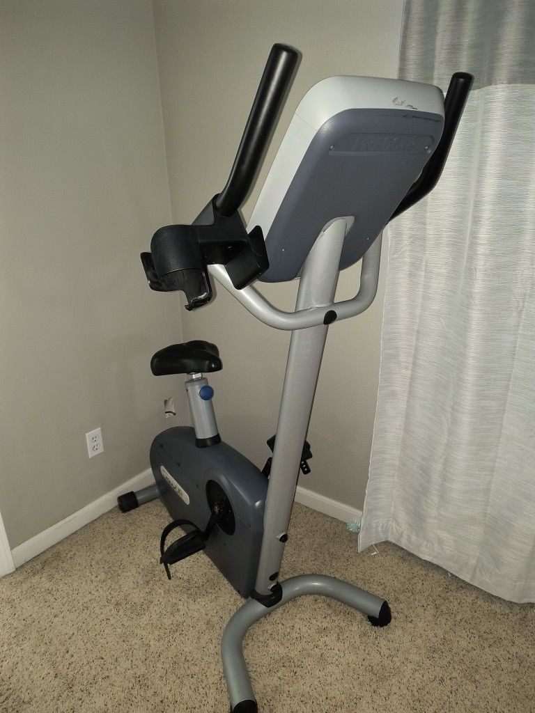 Precor 846I Exercise Bike