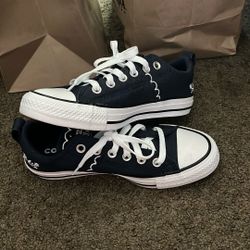Women Converse Shoes 