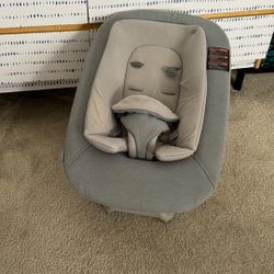 Baby Bouncer. Self Bouncer Cybex Brand. Clean Ready For Pick Up.