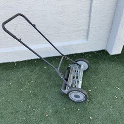 American Lawn Mower: 17 1/2”, 4-Blade Push Reel