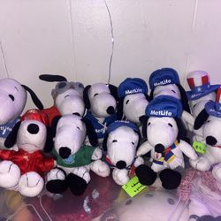 11 PCs 5” Metlife Snoopy Stuffed Animal Set $3 Each Or $30 For All
