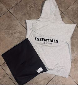 Essential hoodie