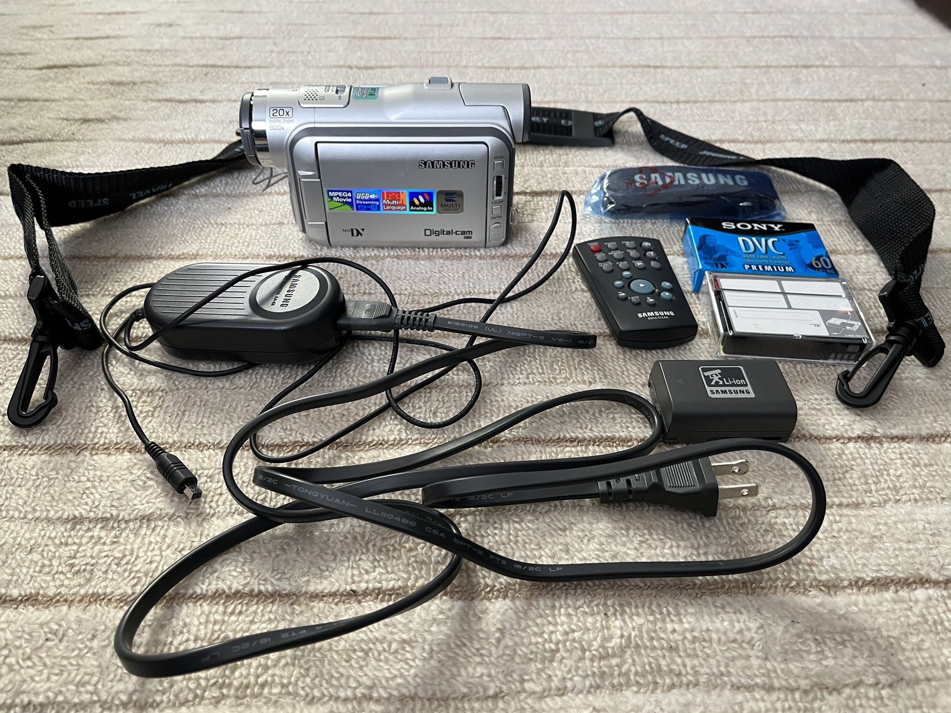 Samsung SD/Hi8 Camcorder