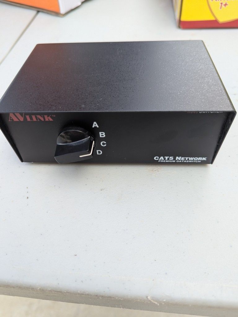 Manual RJ45 Switcher With 5 Ports