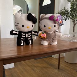 Hello Kitty Greeters Both Will Trade For Blanket