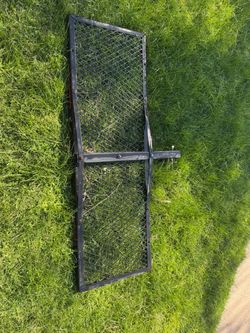 Hitch mount cargo carrier