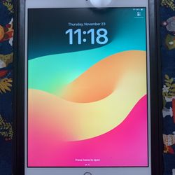 Black Friday Deals! Apple iPad 6th Generation 32GB Unlocked Like New!